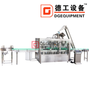 Automatische 3 in 1 Köpfe Glasflasche Bierherstellungsmaschine / Abfüllmaschine Heißer Verkauf in Südafrika